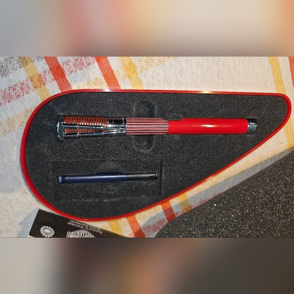 Waterman Harley Davidson Horizon Red Fountain Pen - Picture 2 of 5